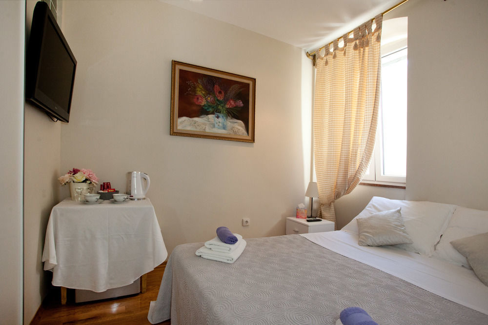 Bouganvillea Hotel 3*